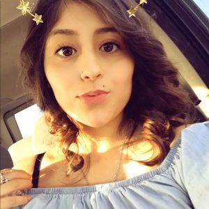 Meet your Posher, Monica